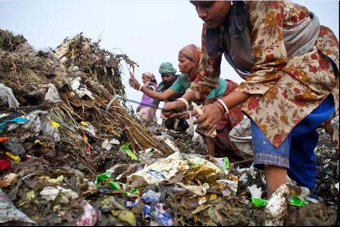 Most sorting is in mixed waste (Hand sorting with suitable PPE is not uncommon in high income countries) Key: access to materials under controlled safe hygienic conditions