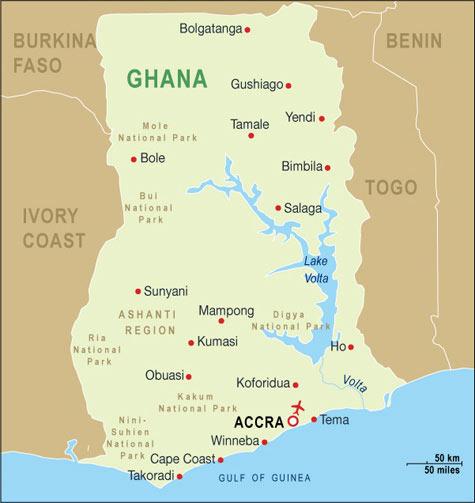 Ghana Land Area: 240,000km 2 Bordered in south by 560km long coastline & north by Latitude 11.