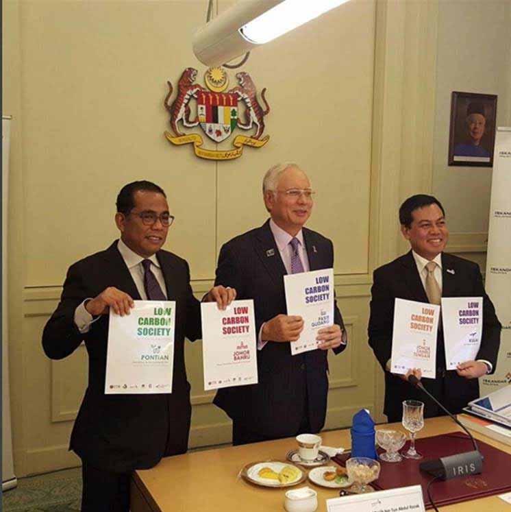 PM and MB Johor launched the Low Carbon Action Plans