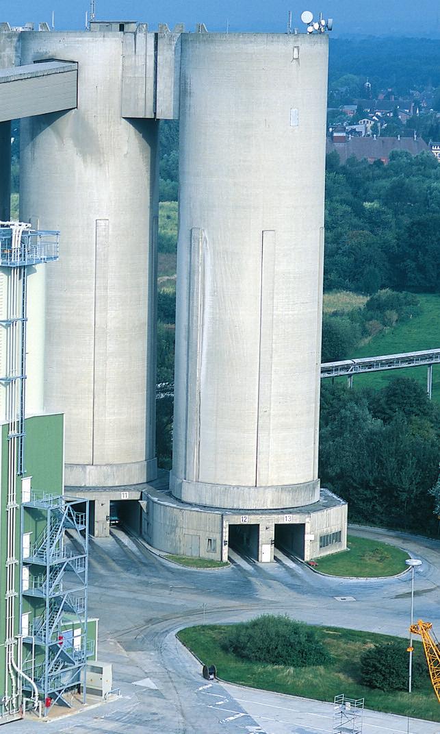 Information HOLCIM AG, Lägerdorf, Germany This high-capacity mixing plant in steel construction, with a throughput of 150,000 t/a, was designed to produce special cement binders and it has a storage