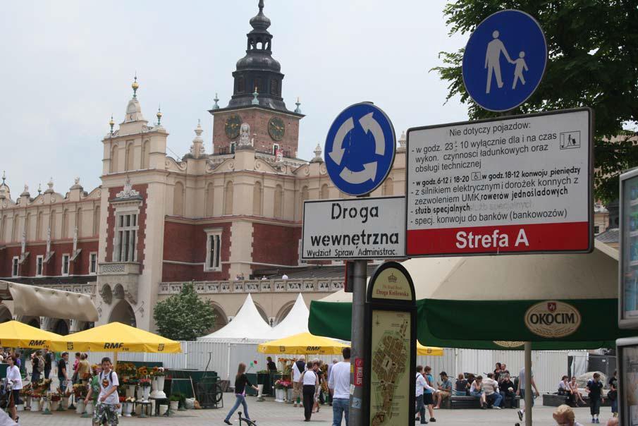 DG MOVE European Commission - Study on Urban Freight Transport Page 68 CASE STUDY 2 Krakow: regulatory measures and trials of a mobility credits scheme Introduction Krakow is the second largest city