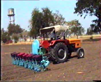 165/ha Region and crop-wise mechanization package consisting of animal drawn and tractor operated