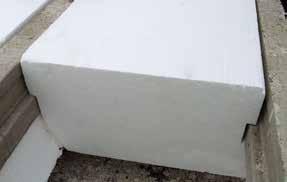 THERMAL FLOORING Insulating Strip Structural Topping Block Partition over Multiple Beams Insulating Strip 300 MAX 540 270 540 300 MAX VENTED VOID BENEATH FLOOR Starter Panel Standard Full Panel Half