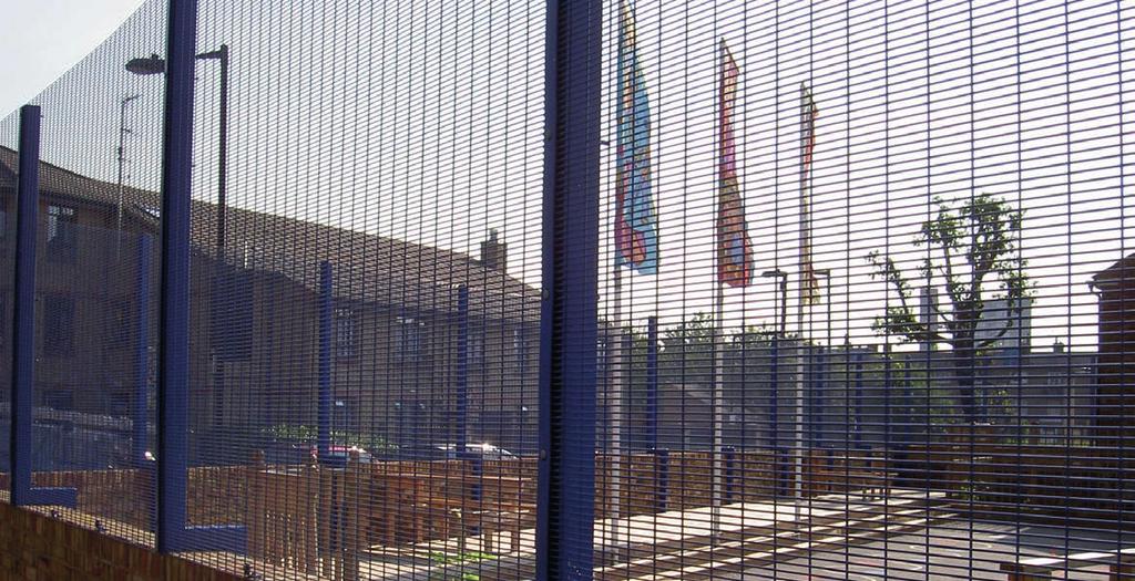 SEURUS-LITE ESRIPTION When you need cost-effective security fencing and your main aim is preventing people from gaining access to your premises, the close mesh panels of Securus-Lite make it the
