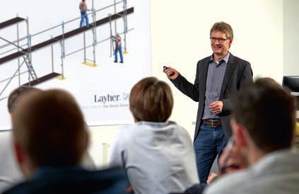 For this reason, Layher organizes regular training seminars that prepare our customers for current and future challenges specifically in scaffolding.