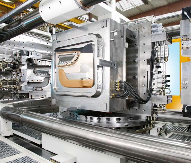 Skinform teams injection moulding with reaction processing SkinForm :