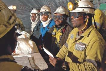 STANDARD 5 TRAINING, AWARENESS AND COMPETENCE All personnel and contractors at each Anglo American business or operation shall be competent to perform their activities safely.