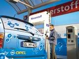 27 Refuelling infrastructure costs for hydrogen and battery charging are comparable Build-up of hydrogen infrastructure in Germany First evaluations by industry have shown that the build-up of a full