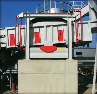 A choice of star and disc screening machines is available for sorting out overlengths and large fractions, fi nes and contaminants, as are up to 3-deck circular oscillation screening machines, which