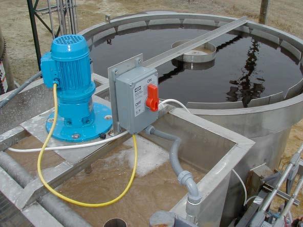 Nitrogen and Phosphorus Recovery Configuration 1: MgCl2 added after N removal (no alkali added) Liquid Manure Anaerobic Digester Stripping Solution Reservoir Magnesium Chloride Recovered Ammonia