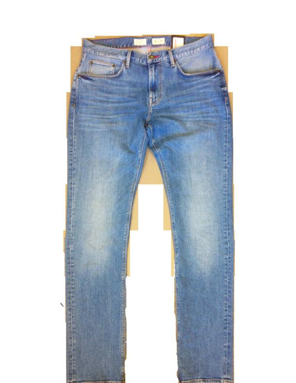 Bio-chemical recycled cotton (lyocell), 50 % Mechanical recycled jeans.