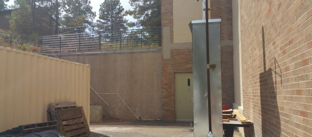 4 Figure 2: Bridge Connecting the NAU Engineering Building and the NAU Forestry Building One issue with this design was that it was not free standing and the system did not create its own head.
