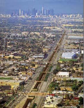 Shuttle trains Alameda Corridor 20 miles (future 55