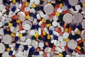 ANTIBIOTIC: It is a substance that is formed in some breeding environments by some microorganisms in the form of bacteria or fungi and which is used for microbiostatic or microbicide for the