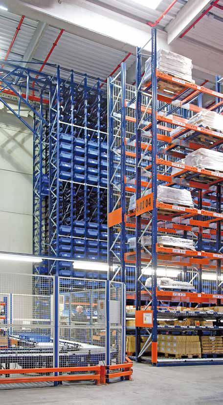 Each area of the warehouse is strategically located, depending on the flows of movements and the size of the product.