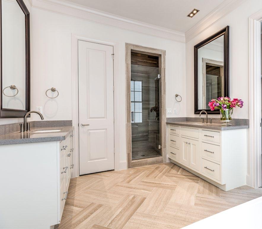 doors & drawers, sleek granite or quartz counter tops Location, Location, Location-Great location in Oak Lawn with