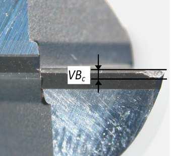 015 0.025; 0.05; 0.075; 0.1 3 0.020 0.025; 0.05; 0.075; 0.1 axial depth of cut a p [mm] radial depth of cut a e [mm] tool wear VB c [mm] 0.02 6 < 0.4 a e [mm] VB c [mm] 68 6 < 0.