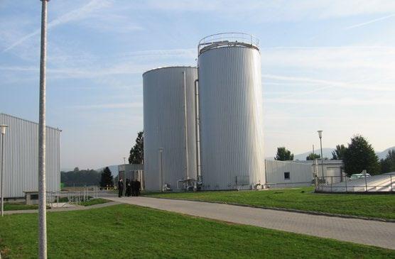 Replace fossil fuels by generating biogas from wastewater Sustainable and profitable Memthane is ideal for high-strength and high-solid waste streams from industries such as distilleries, dairies,