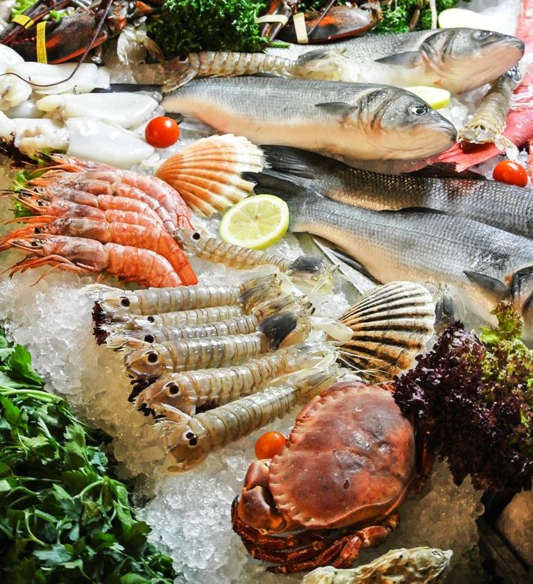 How to use all 5 senses to sell more seafood Author : John Fiorillo By Roxanne Johnson