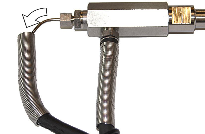 6 Maintaining the product 17. Carefully thread the thermocouple up to 50 mm through the clamping screw and the probe handle and into the probe shaft. 18.