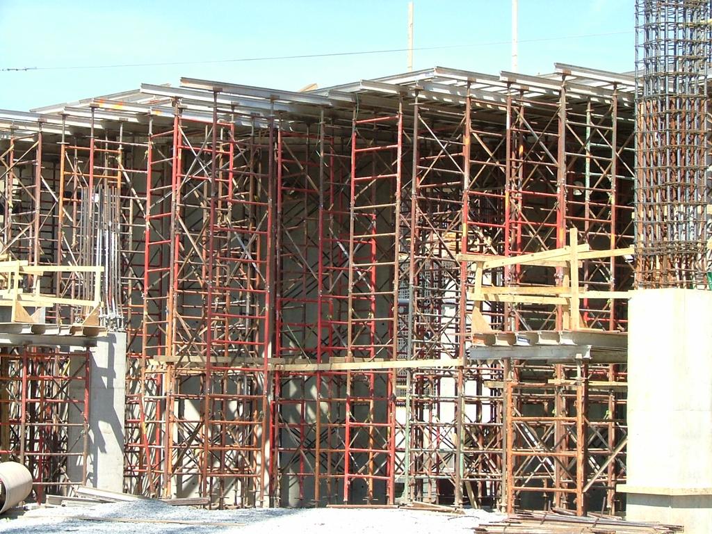 Figure 13. Example of sectional steel shoring towers with aluminum main beams and joists.