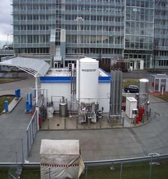 Figure 9: Hydrogen fuelling statoin at Munich Airport, right figure: overview of the whole station; left figure automatic refuelling of a car with liquid hydrogen Today several companies more or less