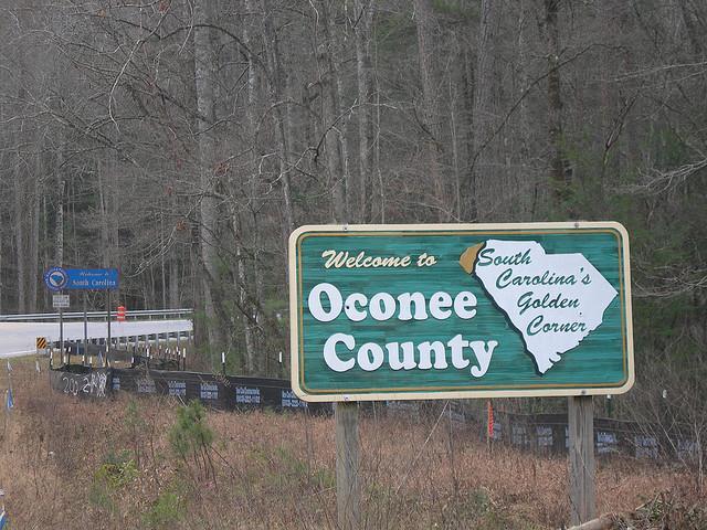 Oconee County, SC Per Capita Income $18,965 Median Household Income $36,666