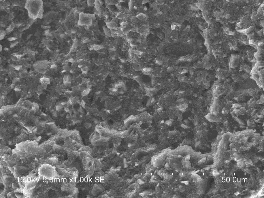 66 The Figure 4.19 and Figure 4.20 shown at below were the SEM morphologies of un-irradiated ATH-ABS composites which added with 5 phr and 20 phr respectively.