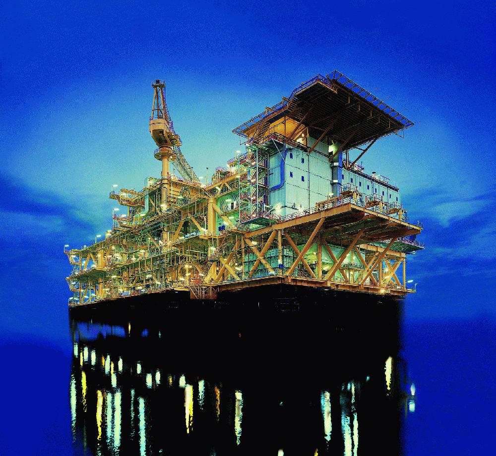 Figure 2: The Cakerawala platform with Acid Gas Removal System installed in the Gulf of Thailand After successfully installed the first acid gas removal system utilized membrane as a technology for