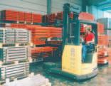 The Atlet Four-way reach truck therefore offers a complete handling solution for warehouses with both pallet goods and