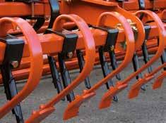 The models with 2 tine rows can be equipped with a hydraulic clod
