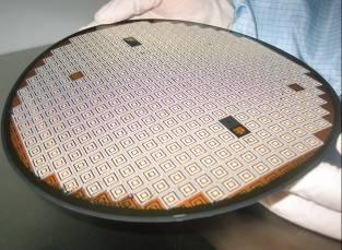 5mm Multichip ewlb : More than one chip is embedded Large size ewlb: Package size is increased to 12x12mm 2 Double-side ewlb with vertical interconnection: Both sides of reconstituted wafer have