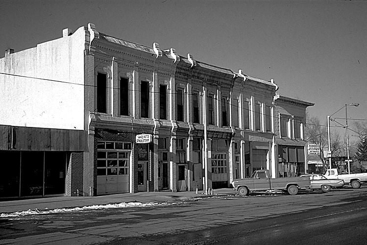 A mid-belt cornice may sometimes be found separating some floors (e.g., a storefront from the upper story windows). C. Design of Alterations Buildings may undergo alterations over time.