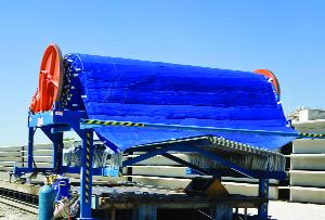 Product News Insulated Curing Blankets An insulated curing blanket helps capture the heat of hydration to speed the curing process. There is no energy cost associated with using an insulated blanket.