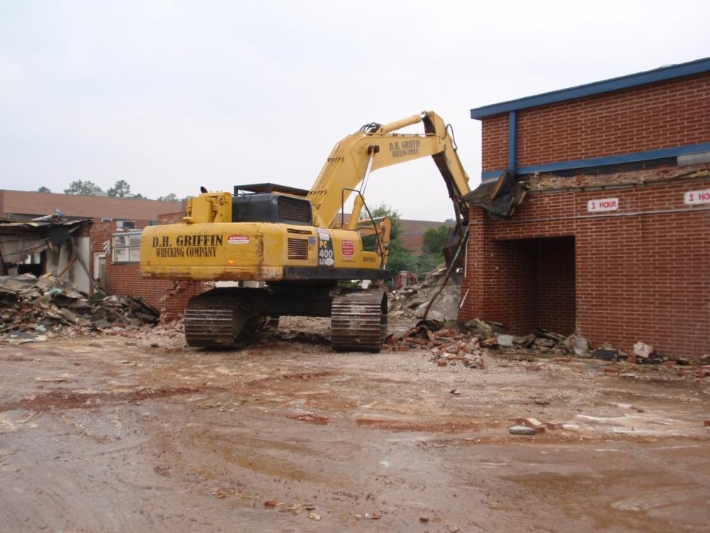 Case Study Idlewild Elementary School Top-down demolition strategy From demolition contractor s standpoint, advantageous for several reasons: Concrete slab-on-grade remains in place until remainder