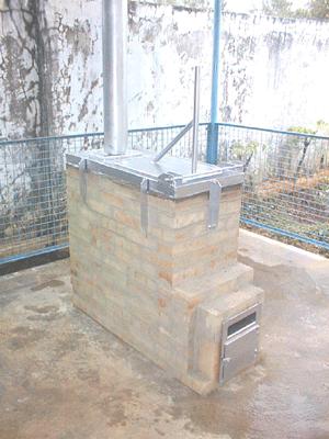 00 per safety box (or kg) of waste would cover incinerator operating and maintenance costs.