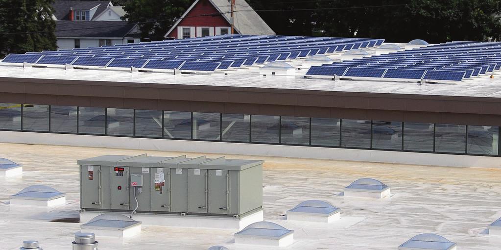 F A T U R The roof of the Hannaford Supermarkets store in Augusta, M, features a large array of solar panels, reducing the amount of utility power purchased each year by about 50,000 kilowatts.