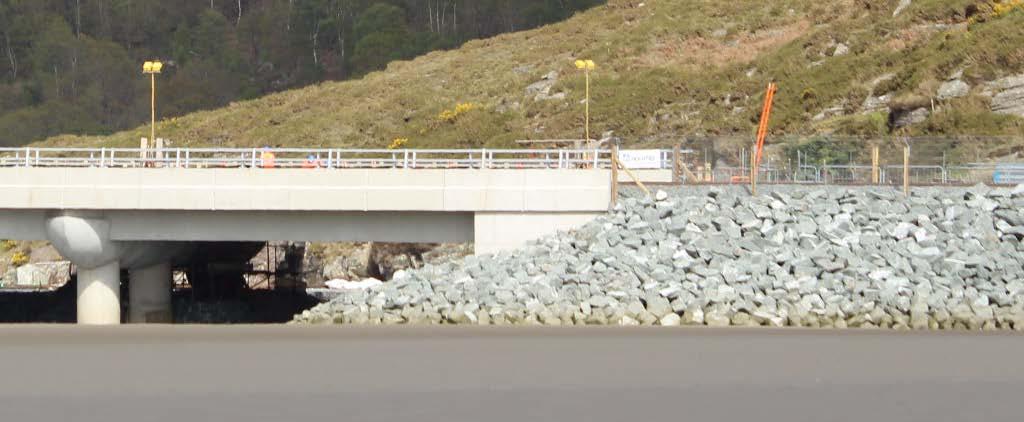 Case Study 2 North Wales Viaduct Fully integral abutments Sleeved