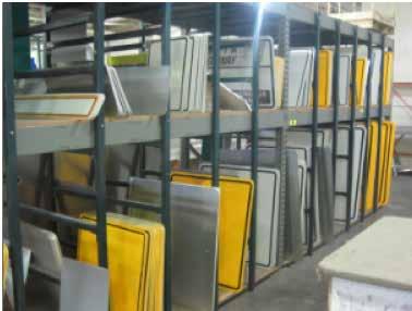 Conveyor Drying Screen printed signs and sign faces can be dried in a conveyor oven. Conveyor ovens must provide unobstructed airflow and adequate air exchange.