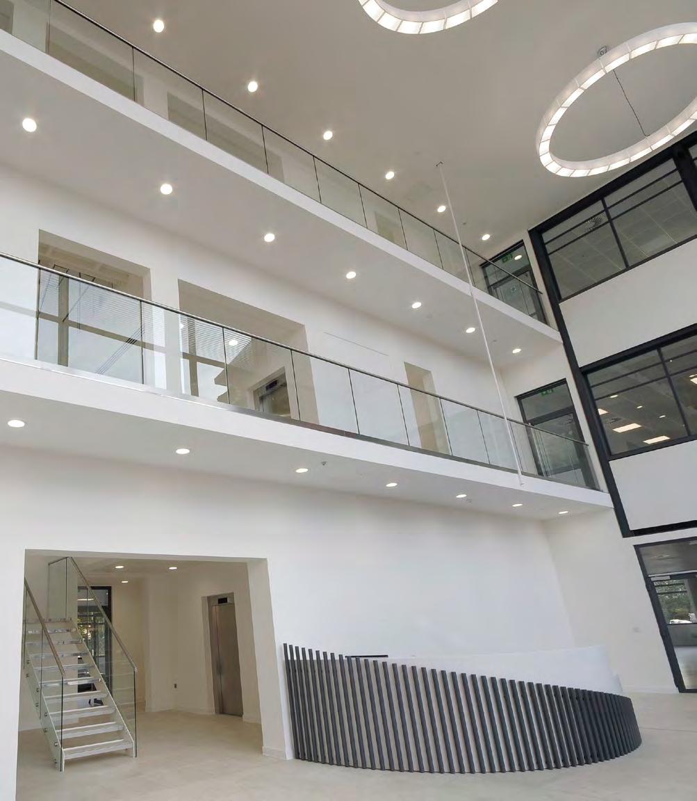 Commercial Offices, Marlow Specification: Crystal - Structural Glass System 34 -