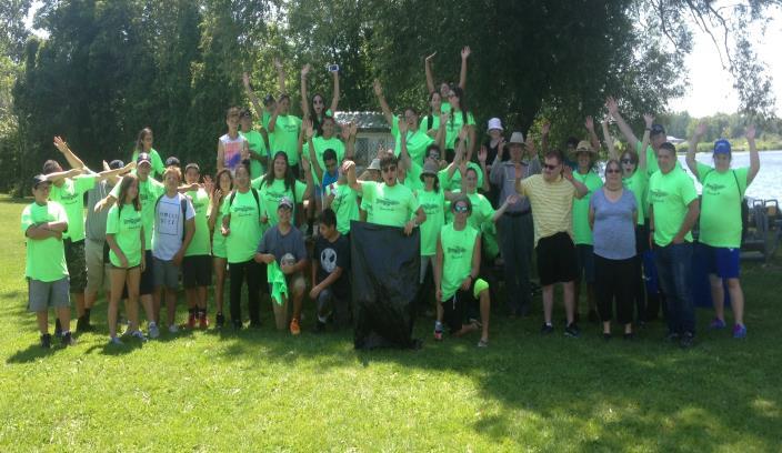 St. Lawrence River Shoreline Cleanups Between June and September 2016 the upper St. Lawrence River Protection Network (comprising over 50 river organizations and individuals), the St.