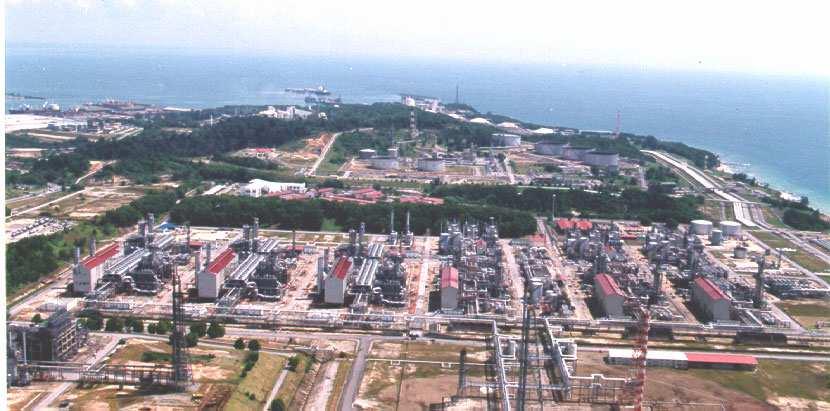 1.0 INTRODUCTION PETRONAS LNG complex in Bintulu, Malaysia comprises of MLNG Satu (1983), MLNG Dua (1995) and MLNG Tiga (2003) with total capacity of about 23 mtpa.