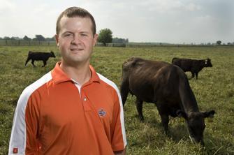 Utilizing Coproducts in the Grazing Program Dr. Dan Shike Assistant Professor University of Illinois Introduction The rapidly expanding ethanol industry is changing the dynamics of the beef industry.