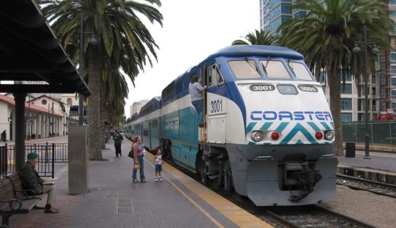 STUDY APPROACH AND BACKGROUND APPROACH The Regional Commuter Rail Connectivity Study has taken a fresh approach from past considerations of long-distance commuter rail in Houston, Texas.