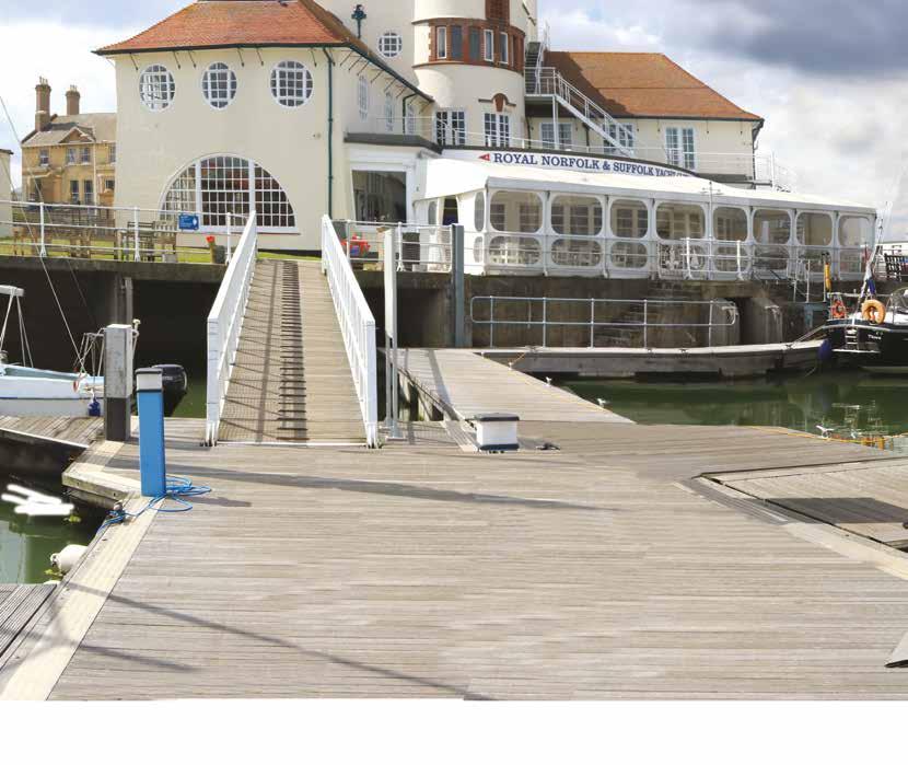 Yacht Club (central view) The flood defences in front of Royal Norfolk & Suffolk Yacht Club (RN&SYC) will comprise 1m