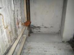 In the boiler room the beams were not covered and could be properly inspected.