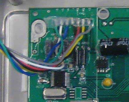 12.3 Connecting the platform Disconnect the display unit from the power grid Solder the individual wires of the load cell cable onto the card as shown in the illustration below.