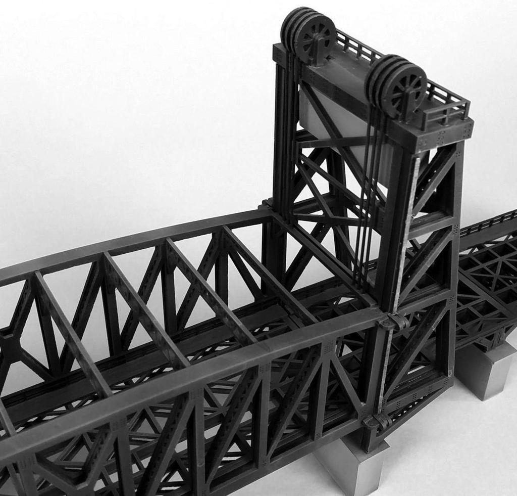 N Scale Double Track Lift Bridge v1.2 3.25"W x 16"L x 7.5"H Plus two 5" long approach bridges Instructions for assembly of the Lift Bridge Included in this kit: Instructions and part diagrams 138ea.