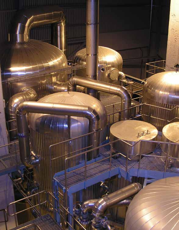 Concentrator and effect 2 are of TUBEL technology, producing heavy liquor of 80% dry solids using only low pressure steam. Capacity 1600 tons/h.
