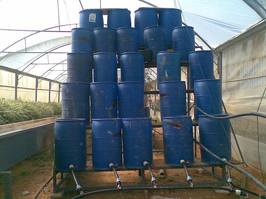 December, 2012 Evaluation of gradual hydroponic system for decentralized wastewater treatment and reuse Vol. 5 No.4 3 of wastewater in the system and thus no pumping was needed to operate the system.